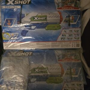 X-Shot Fast-Fill Water Blaster - Blue and Green